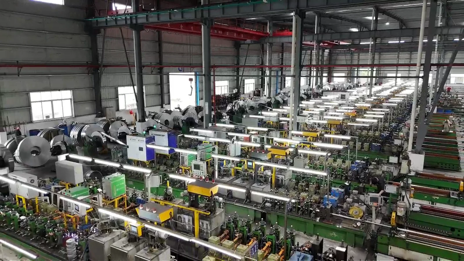 Project-oriented custom fabrication workshop